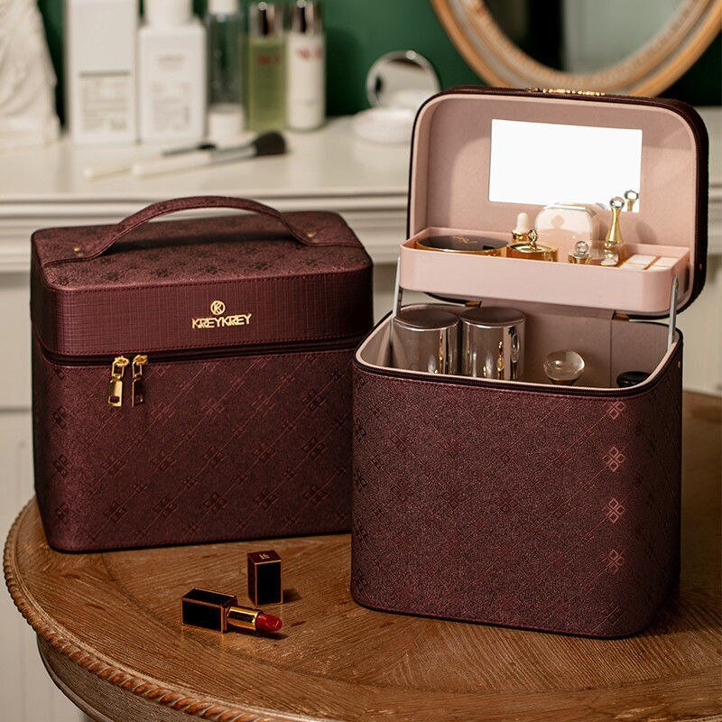 Designer makeup 2024 vanity case