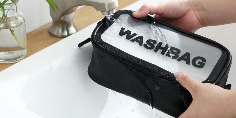How to wash a toiletry bag?