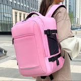 Sac à dos de voyage rose porté au dos