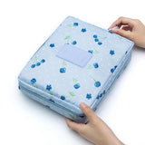 Trousse à maquillage de voyage kaki vue de face – Trousse à Maquillage de Voyage Travel™ | Sogaïa